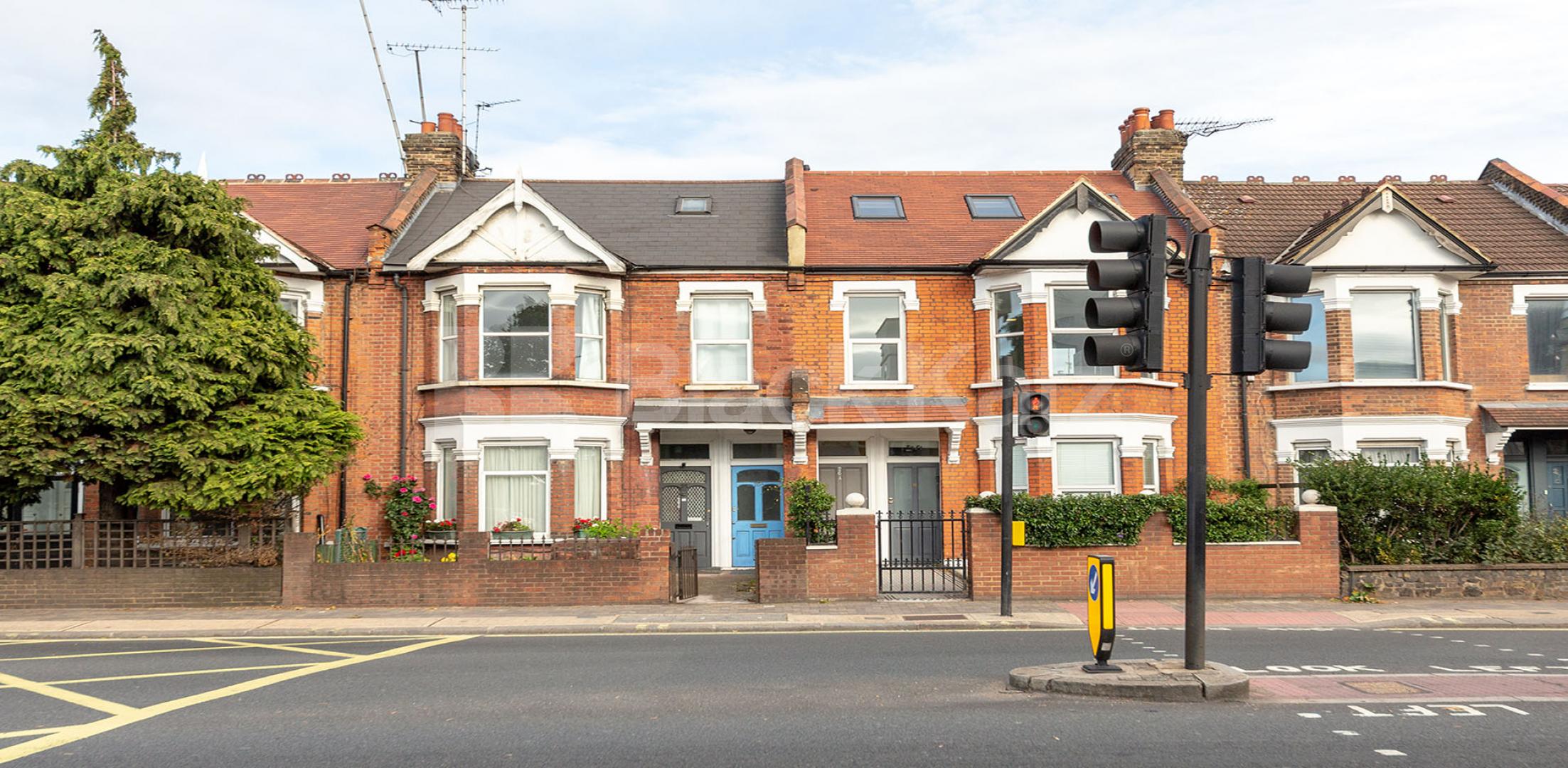 			NEW INSTRUCTION (Private Garden), 3 Bedroom, 1 bath, 1 reception Flat			 Pavillion Terrace, Wood Lane , North Kensington 